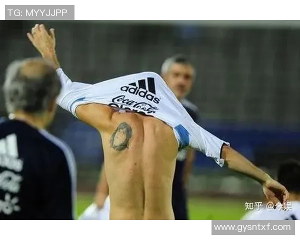 深圳街头偶遇足球明星的精彩瞬间与他们的传奇故事分享