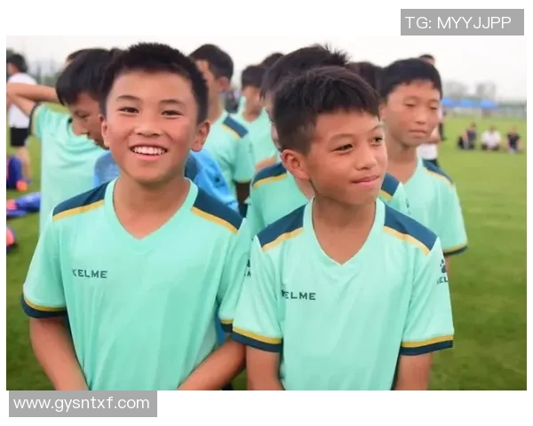 上海羽毛球队灵活性变革引发热议助力竞技水平提升与团队协作创新