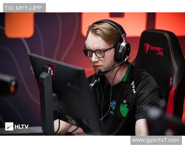 龙哥足球明星名字揭秘足球场上的传奇与荣耀之路 龙哥足球明星名字揭秘足球场上的传奇与荣耀之路